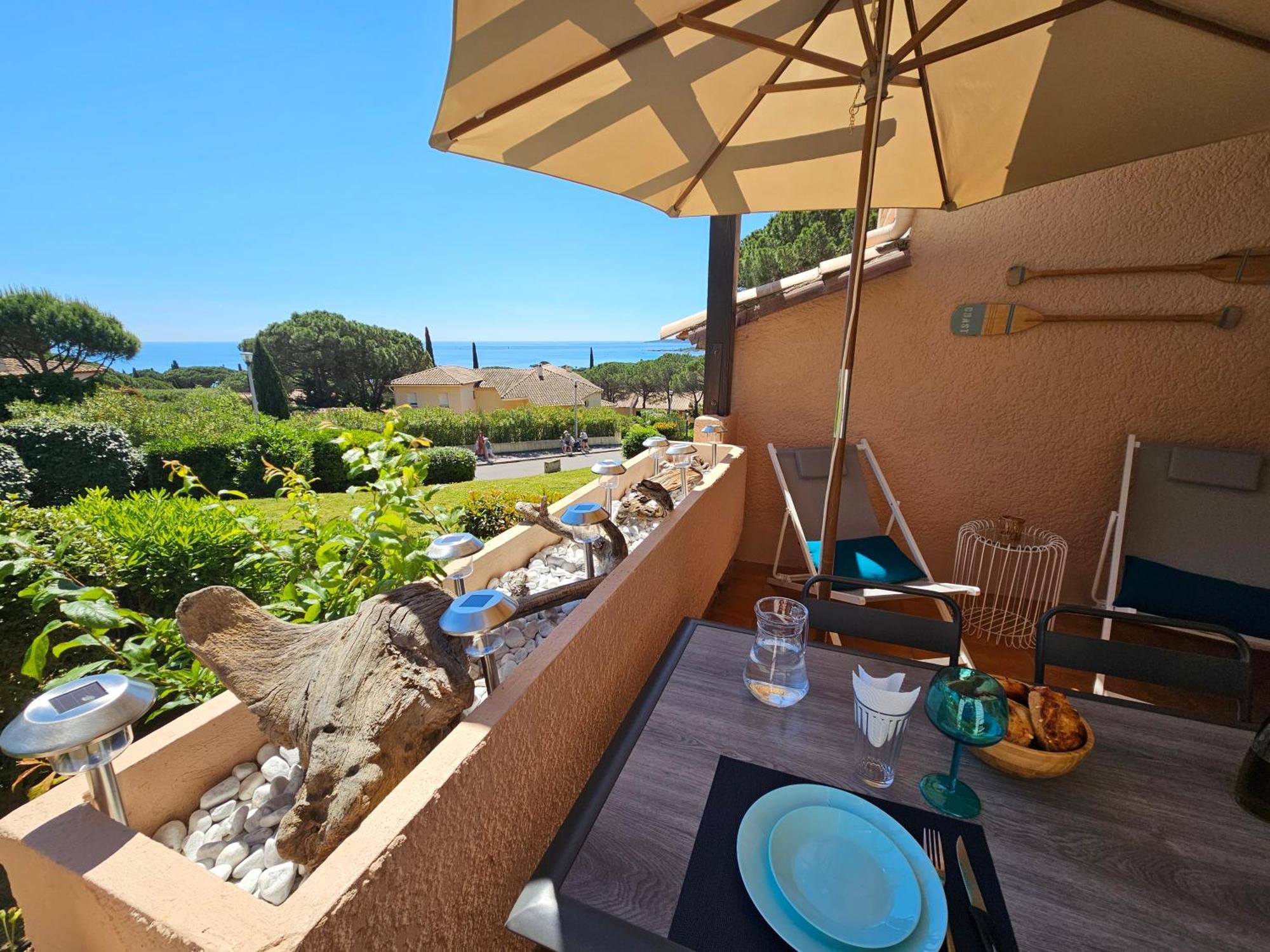 Studio Bord De Mer Terrasse Vue Mer Piscine Apartment Sainte-Maxime Luaran gambar